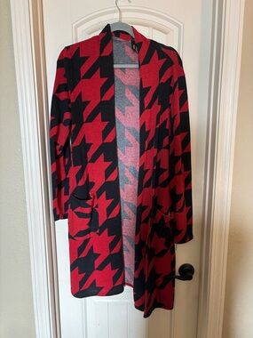 Yahada Red and Black Houndstooth Open-Front long Cardigan